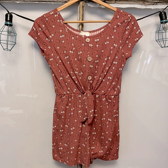 Floral short romper - Picture 1 of 6